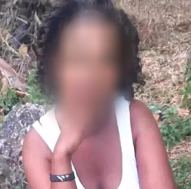 Dilara, 32