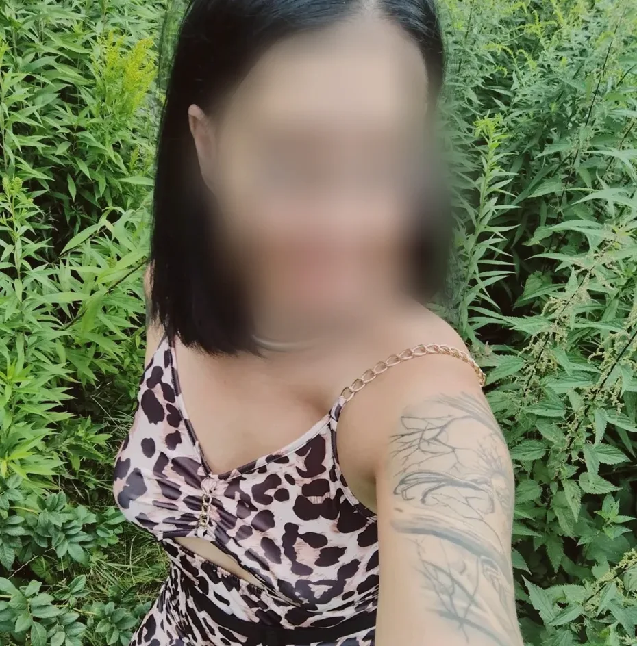 Elisabeth, 30