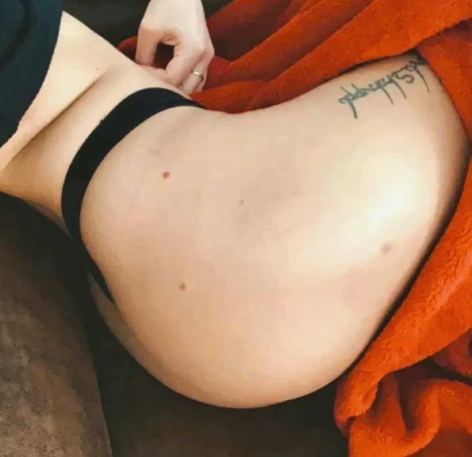 Ivona, 30