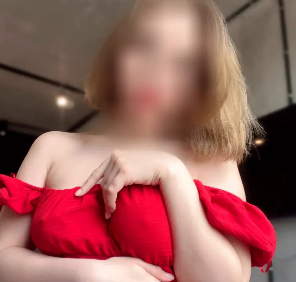 Kathrin, 20
