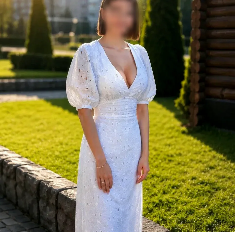 Lea, 26